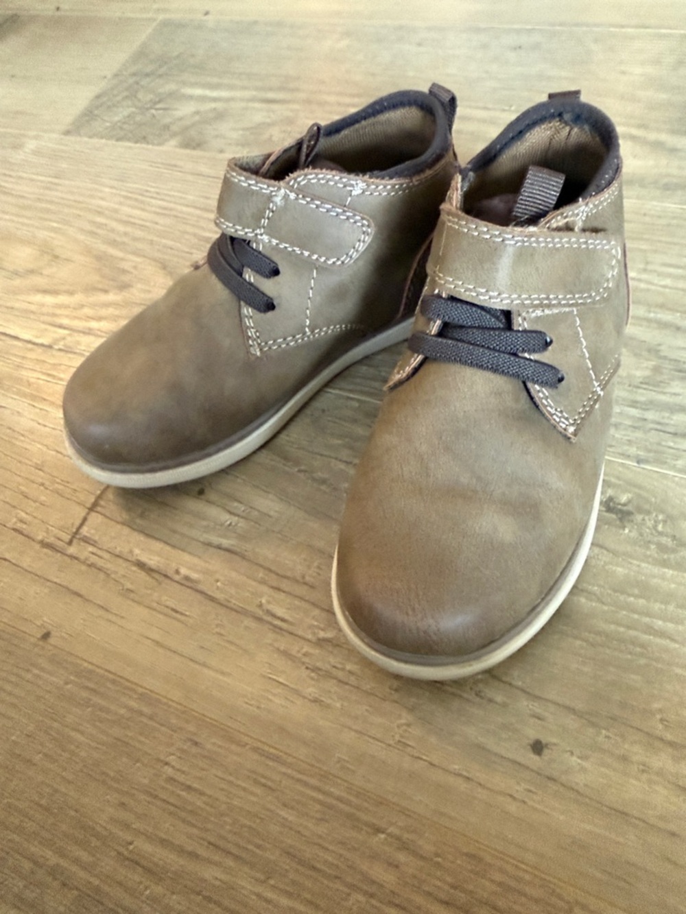 5/$25: Nordstrom Rack Toddler Shoes